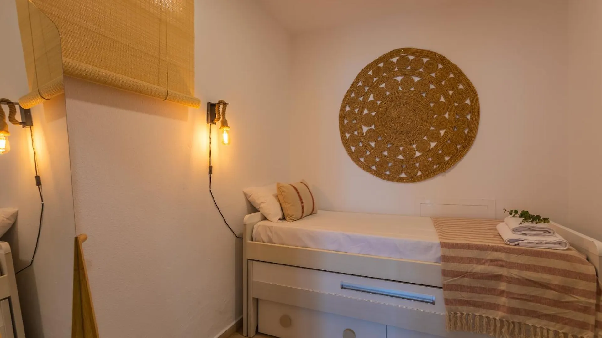 Apartment Beach At 30M, Great Terrace, Home Office & Fibre Tarifa Spain