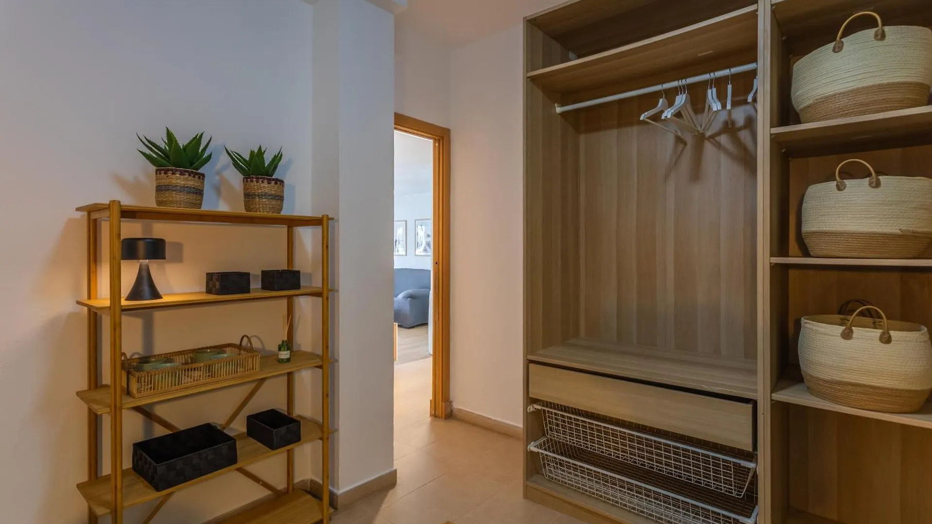 Beach At 30M, Great Terrace, Home Office & Fibre Tarifa Spain
