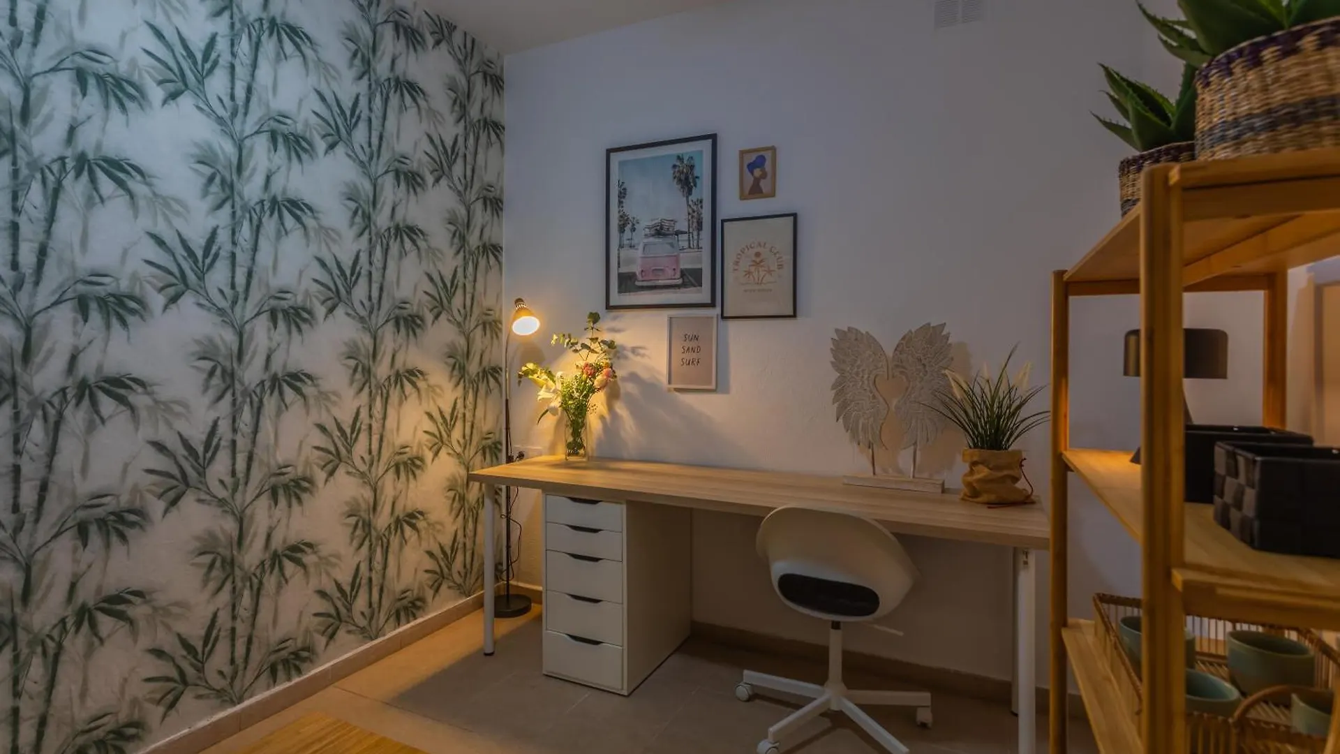Beach At 30M, Great Terrace, Home Office & Fibre Tarifa